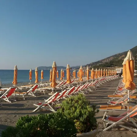 Aparthotel Sole 4*