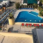 Apart-hotel Sole 4*