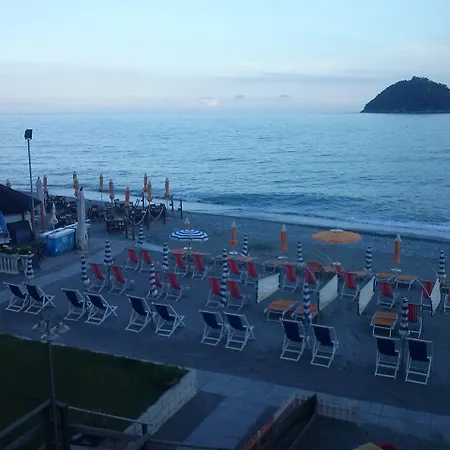 Sole Apartmanhotel 4*