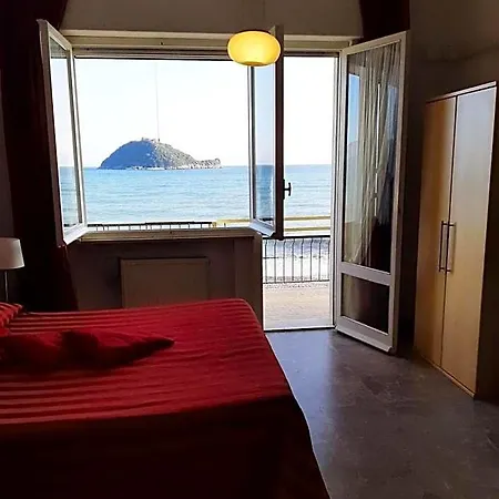 Sole Αλμπένγκα